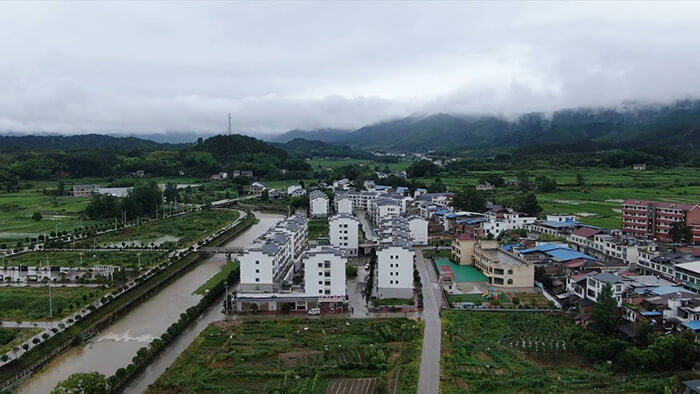 新华社：从大山到城镇，扶贫搬迁为中国东部贫困村民带来了新生活