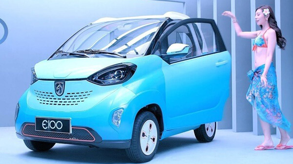 几十年来，中国几乎所有的小型车辆都在使用电力驱动，为什么这在西方很少见？
